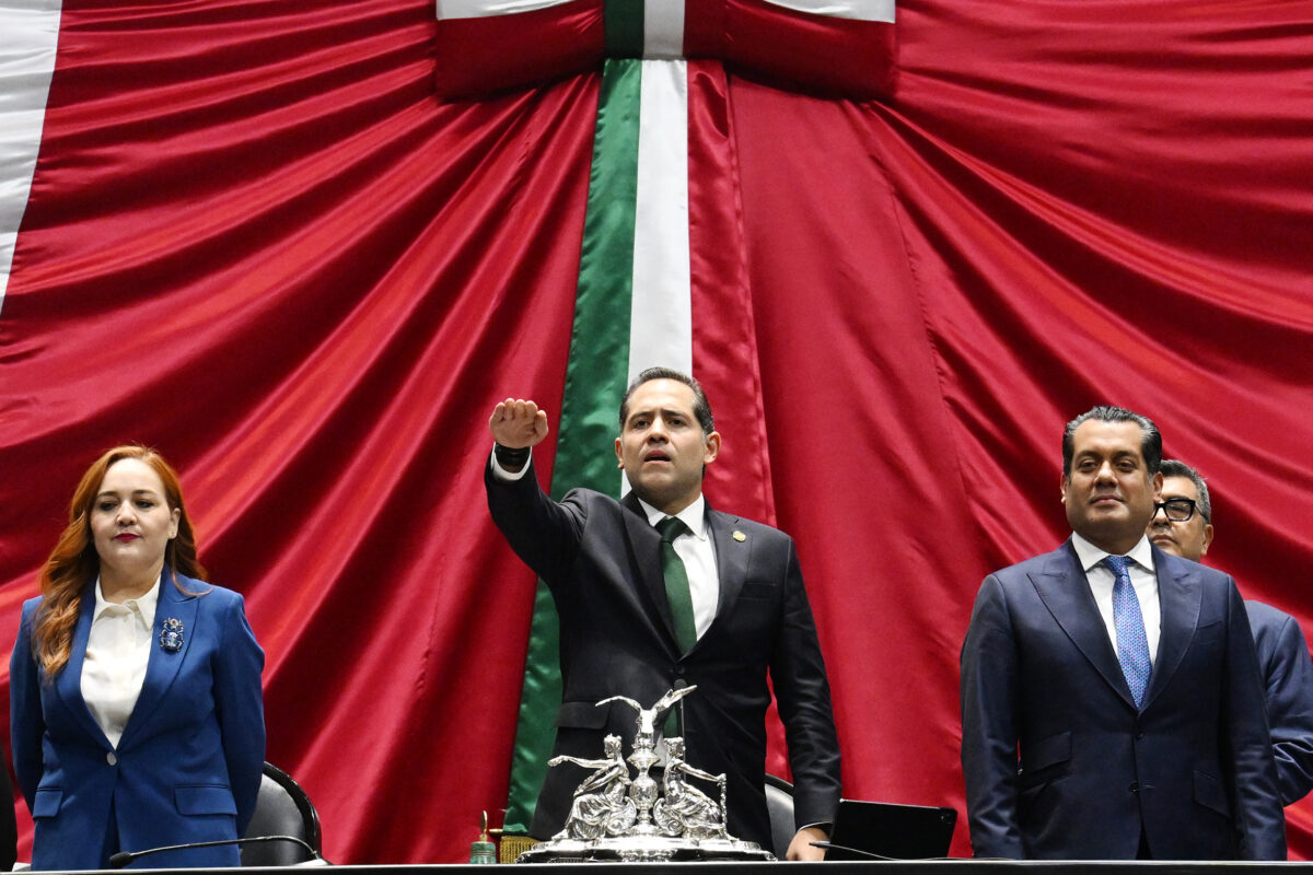 Raúl Bolaños-Cacho Cué rinde protesta como presidente de la Mesa Directiva de la Cámara de Diputados